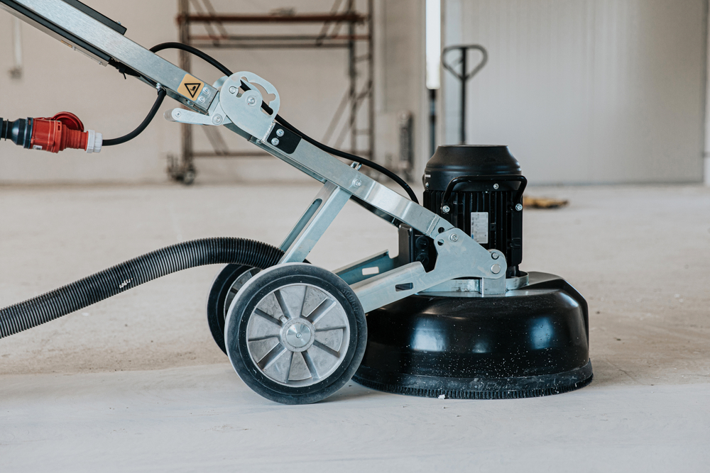 Concrete,Grinding,Machine,,Grind,The,Concrete,Surface,Before,Applying,Epoxy