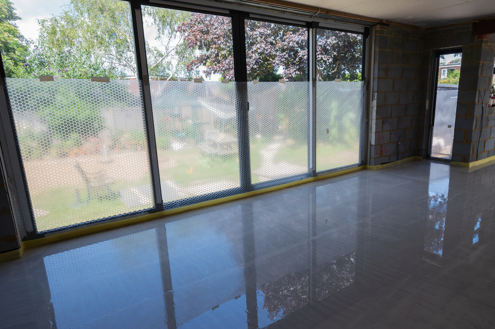 Installation,Of,Underfloor,Heating,In,Residential,Property,,Last,Finishing,Stage,
